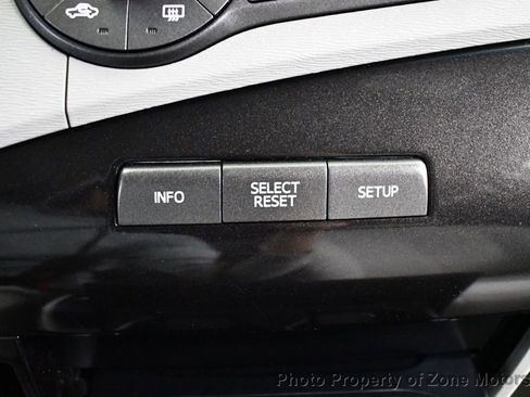 Used 2011 Toyota Sienna LE w/ Towing Pkg image 38