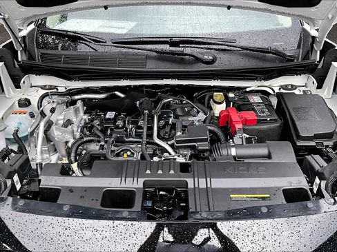 New 2026 Nissan Kicks SV w/ SV Premium Package FWD image 16