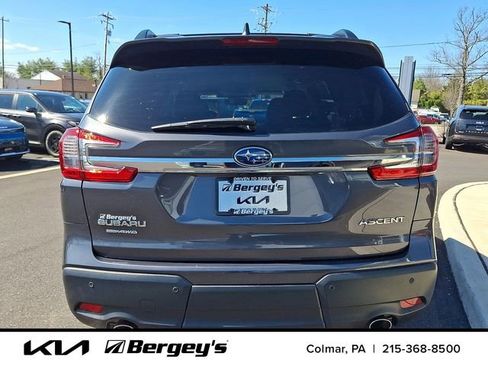 Used 2023 Subaru Ascent Premium w/ Convenience Package AWD/4WD image 6