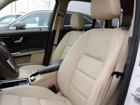 Used 2015 Mercedes-Benz GLK 350 4MATIC image 28