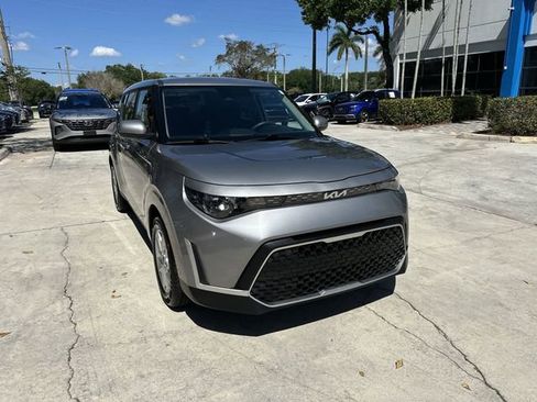 Used 2024 Kia Soul LX w/ Option Group 015 FWD image 34
