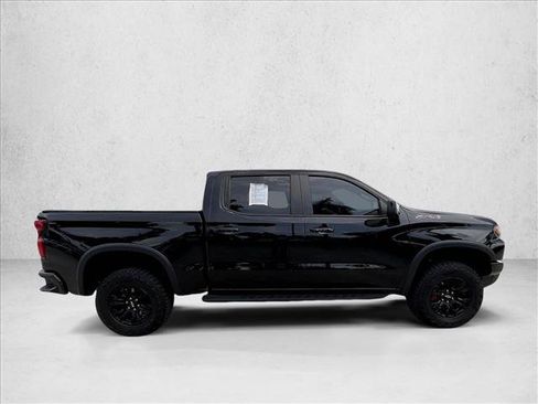 Used 2023 Chevrolet Silverado 1500 ZR2 w/ Technology Package AWD/4WD image 5