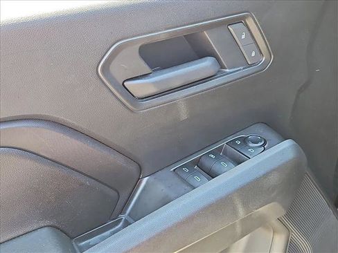 Used 2025 Chevrolet Colorado Trail Boss AWD/4WD image 11