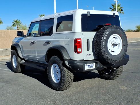 New 2026 Ford Bronco Heritage Edition image 3