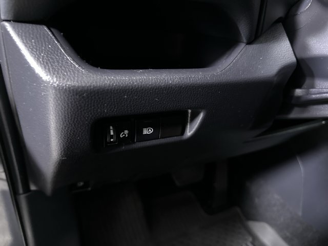 Used 2025 Toyota RAV4 LE AWD/4WD image 18