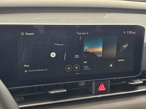 New 2026 Kia Carnival EX FWD image 24