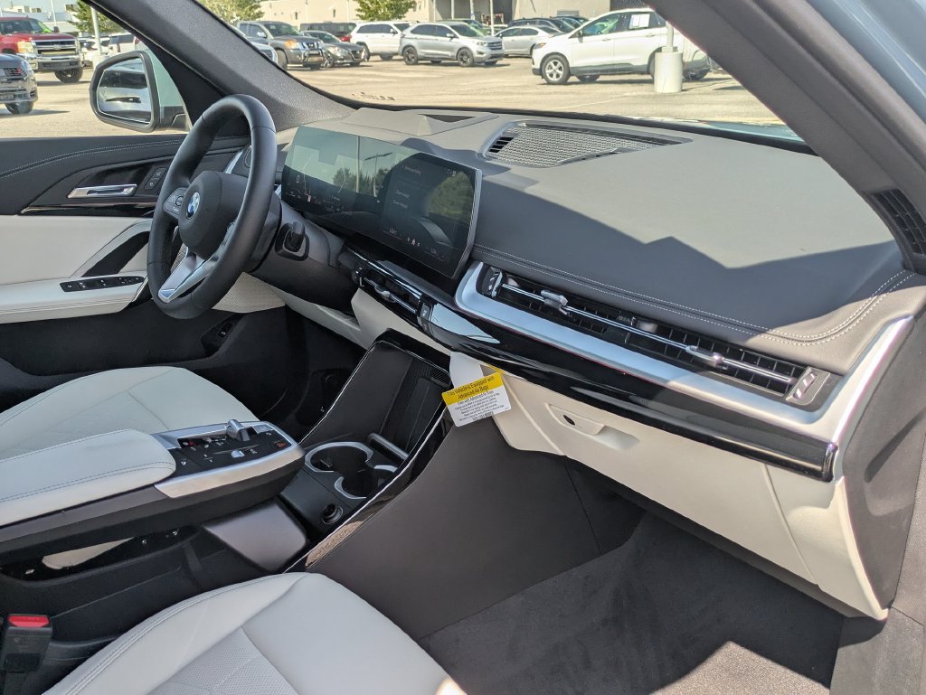 New 2026 BMW X1 xDrive28i w/ Technology Package AWD/4WD image 28