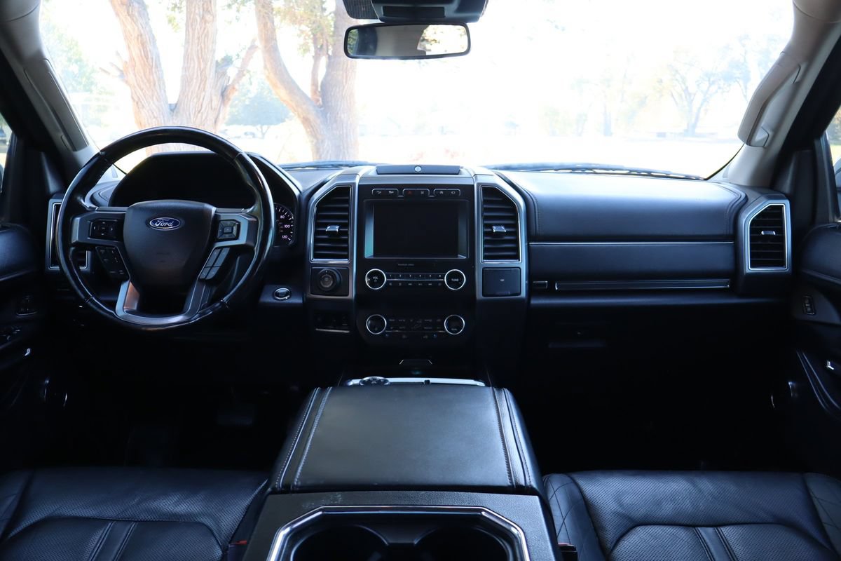 Used 2019 Ford Expedition Max Platinum AWD/4WD image 16