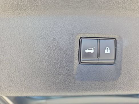 Used 2023 INFINITI QX60 Luxe w/ Performance Audio Package FWD image 13