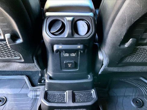 Used 2022 Jeep Wrangler Unlimited Rubicon w/ LED Lighting Group image 16