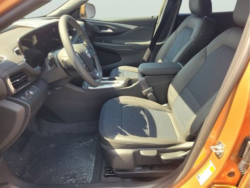 Used 2025 Buick Envista Preferred FWD image 10