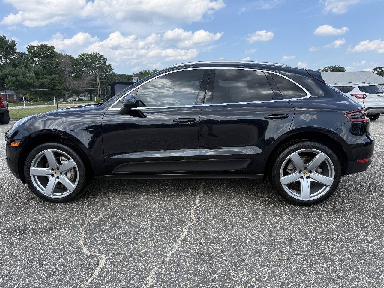 Used 2016 Porsche Macan S AWD/4WD image 25