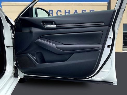 Used 2022 Nissan Altima 2.5 S image 30