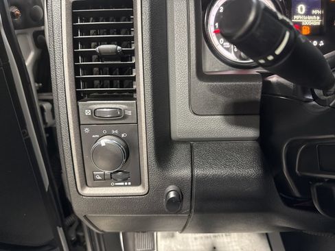 Used 2018 RAM 1500 Tradesman RWD image 12