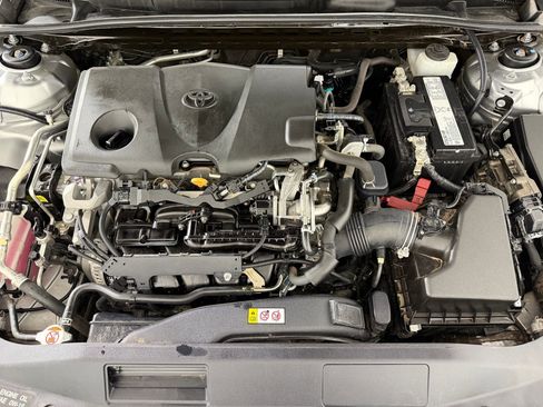 Used 2019 Toyota Camry SE image 30