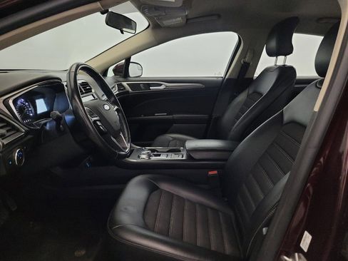 Used 2017 Ford Fusion SE w/ Equipment Group 201A FWD image 17