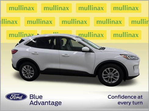 Certified 2021 Ford Escape SE FWD image 2