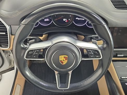 Used 2020 Porsche Cayenne image 22