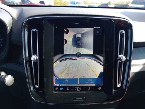 Used 2024 Volvo C40 P8 Recharge Plus image 24