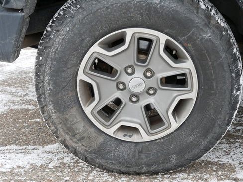 Used 2014 Jeep Wrangler Unlimited Rubicon w/ Dual Top Group image 9