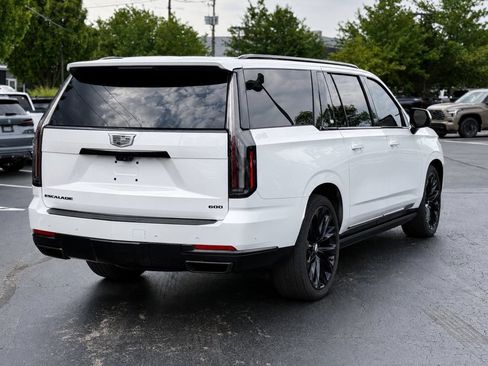 Used 2025 Cadillac Escalade ESV Sport Platinum w/ LPO, ONYX Package AWD/4WD image 8