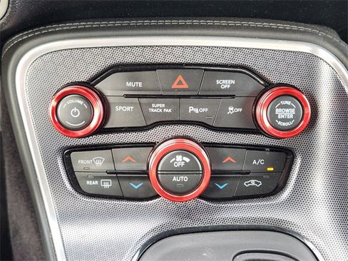 Used 2018 Dodge Challenger GT w/ Driver Convenience Group image 14