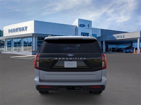 New 2025 Ford Expedition Max Active image 5