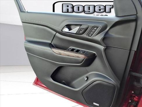 Used 2020 GMC Acadia Denali w/ Trailering Package image 19