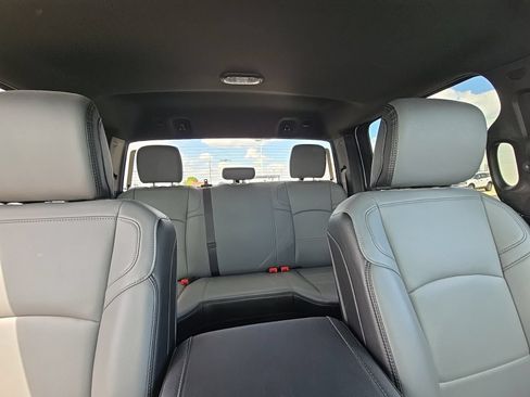 Used 2026 RAM 2500 Tradesman AWD/4WD image 39