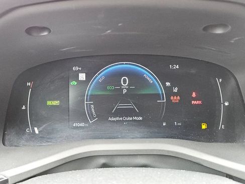 Used 2025 Toyota Camry LE FWD image 15
