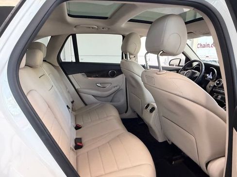 Used 2019 Mercedes-Benz GLC 300 image 17