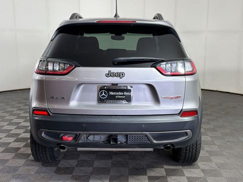 Used 2019 Jeep Cherokee Trailhawk w/ Comfort/Convenience Group AWD/4WD image 10