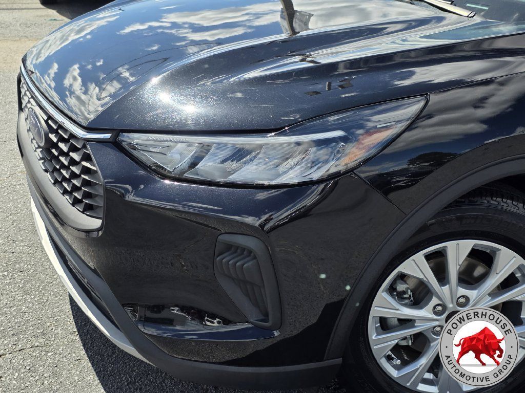 Used 2024 Ford Escape Active w/ Tech Pack #1 FWD image 9