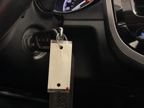 Used 2024 Toyota Camry SE image 26