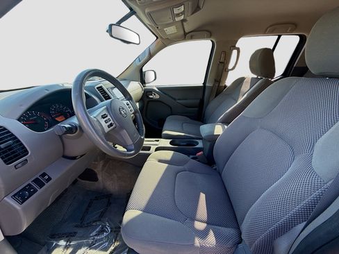 Used 2018 Nissan Frontier SV w/ Value Truck Package image 18