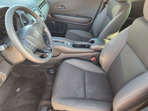 Used 2020 Honda HR-V LX image 13