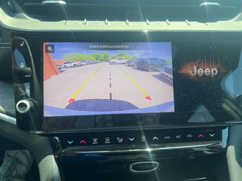New 2026 Jeep Grand Cherokee Limited w/ Limited Altitude Package AWD/4WD image 25