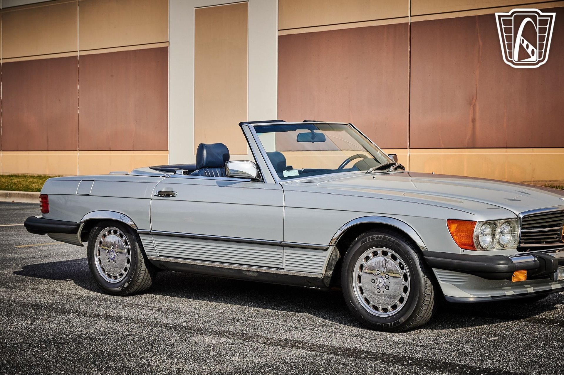 Used 1988 Mercedes-Benz 560 SL image 32