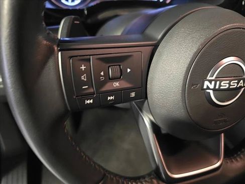 Used 2025 Nissan Pathfinder SV AWD/4WD image 19