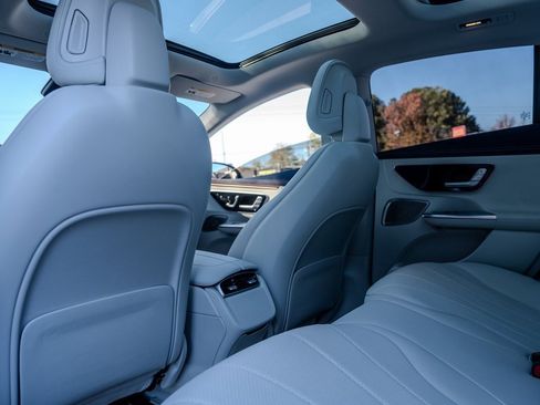 Used 2023 Mercedes-Benz EQE 350+ 4MATIC Sedan w/ Exclusive Trim Package image 20