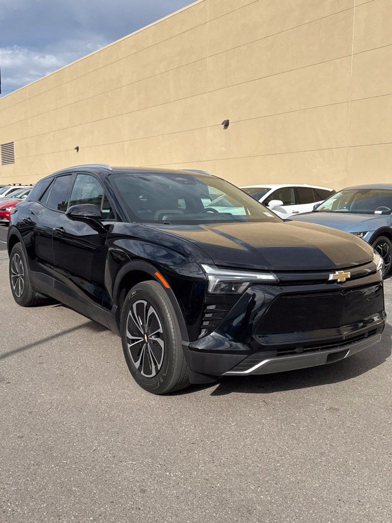 Used 2024 Chevrolet Blazer EV LT AWD/4WD image 8