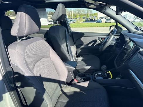 Used 2025 Subaru Forester Premium w/ Convenience Package #2 AWD/4WD image 13