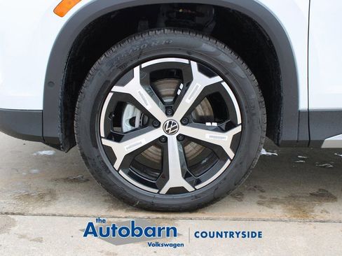 New 2026 Volkswagen Tiguan SE AWD/4WD image 20