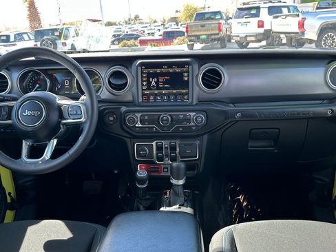 Certified 2023 Jeep Wrangler Unlimited Rubicon 4xe image 19