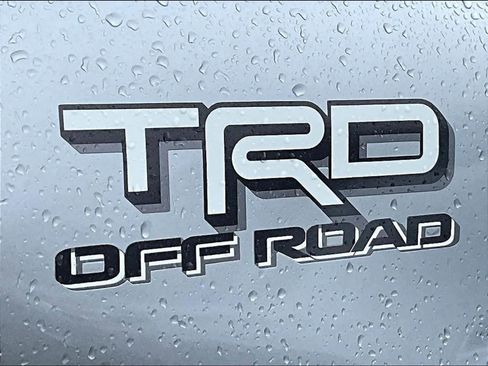 Used 2024 Toyota Tacoma TRD Off-Road image 29