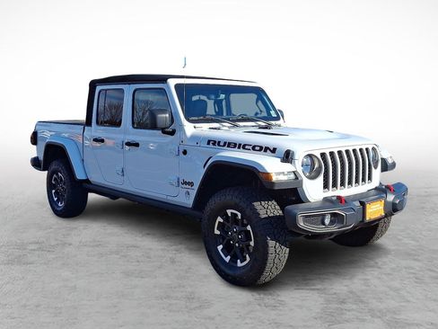 Certified 2022 Jeep Gladiator Rubicon w/ Cold Weather Group image 7