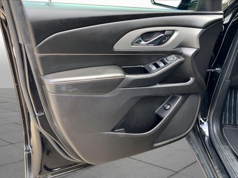 Used 2019 Chevrolet Traverse LT FWD image 22