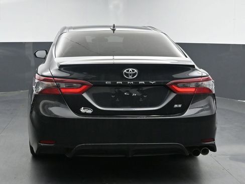 Used 2023 Toyota Camry SE w/ Cold Weather Package FWD image 7