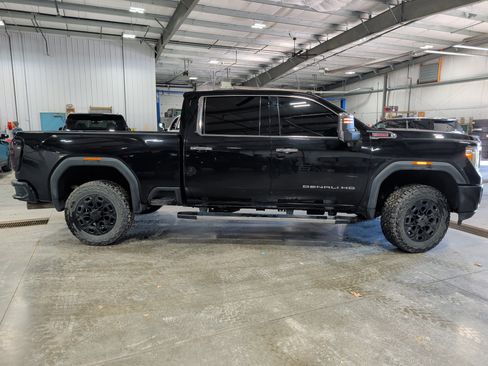 Used 2020 GMC Sierra 2500 Denali w/ Denali Ultimate Package image 2