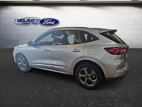 Used 2023 Ford Escape ST-Line w/ Tech Pack #1 AWD/4WD image 3